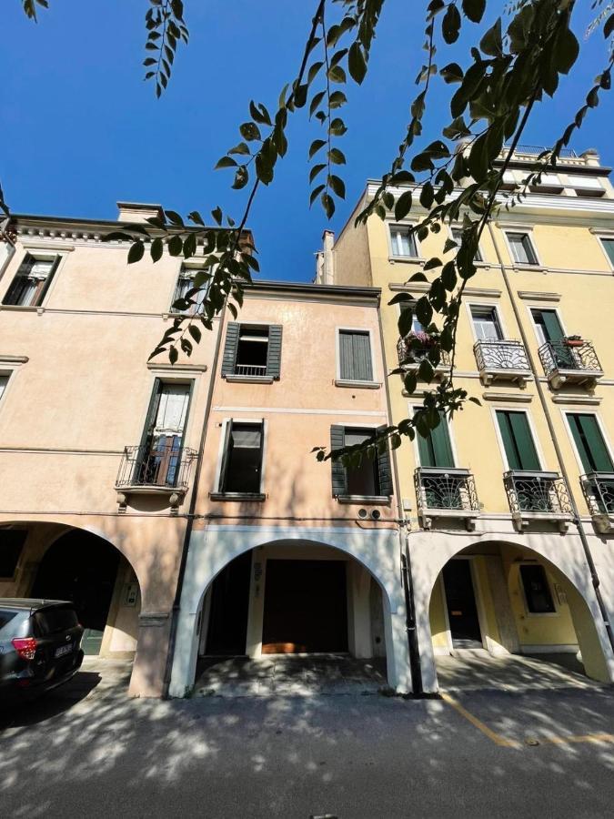 Accogliente Monolocale In Centro A Padova. Apartment Padova